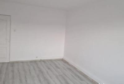 Apartament cu 2 camere decomandat în Central - 1