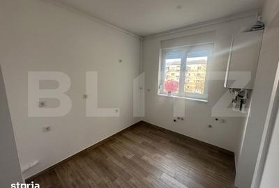 Apartament cu 3 camere semidecomandat în Micro 15 - 9