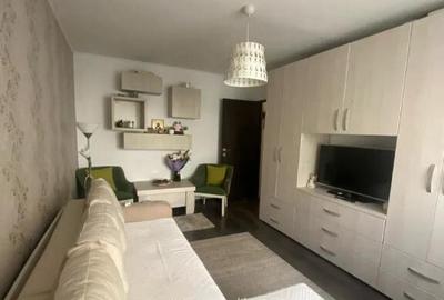 Apartament cu 2 camere, decomandat - zona Astra - 2