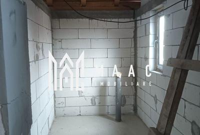 Casă cu 4 camere cu Teren 375 Mp în Central - 1