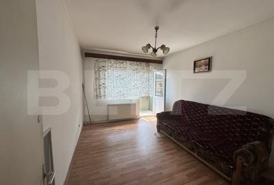 Apartament cu 2 camere, decomandat, zona 8 Mai
