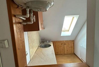 Apartament cu 3 camere decomandat în Central - 2