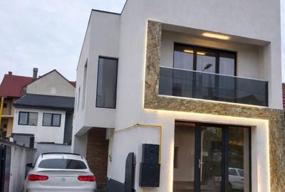 Casă cu 4 camere în Central - 5