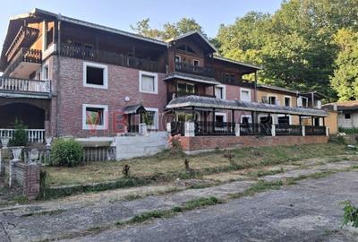 Teren de 8900 mp, în Sud-Vest - 1