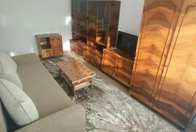 Sagului-Piata Doina,29 mp, Etajul 3, Bucatarie Separata,Merita Vazut,200 E - 6