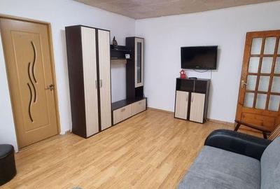 Apartament cu 3 camere semidecomandat în Nord - 1