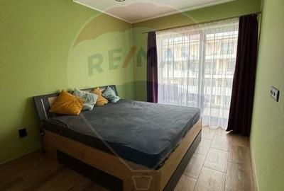 Apartament cu 3 camere semidecomandat, mobilat în Florești