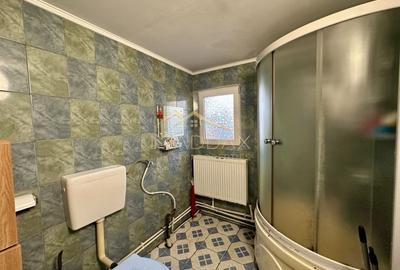 Casă individuală cu 2 camere cu Canalizare în Bd. Laminorului - 15