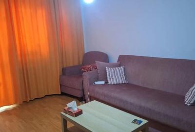 Apartament cu 2 camere semidecomandat în Alexandru Obregia