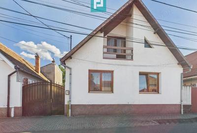 Casa cu 4 camere, curte ?i atelier mecanic - Sebe? - 3