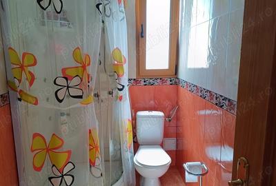 Casă cu 5 camere în Poiana - 10