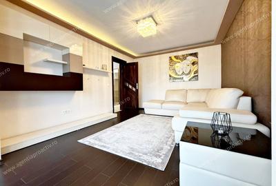 Apartament cu 3 camere decomandat în Micro 20 - 1