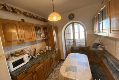 Apartament cu 3 camere decomandat în Porolissum - 2