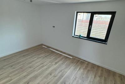 Casă cu 4 camere cu Teren 300 Mp în Tărlungeni - 5