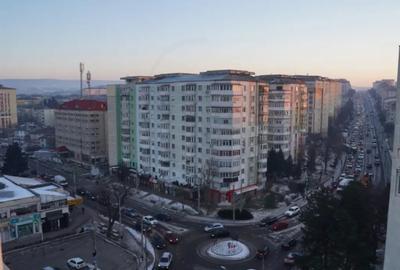 Apartament cu 3 camere decomandat în Central - 4