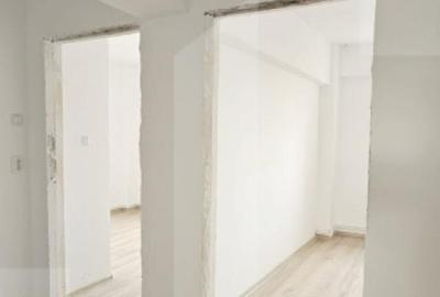 Apartament cu 3 camere, decomandat, str. Grigore Balan, Sf. - 5