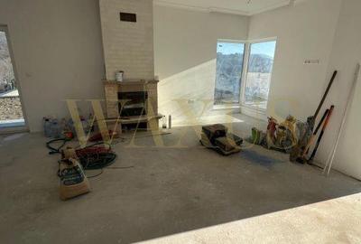 Casă cu 4 camere cu Teren 5.5 Mp în Central - 13
