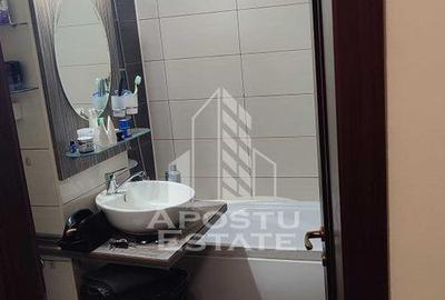 Apartamentul cu 2 camere, decomandat,etajul 2, zona Soarelui - 8