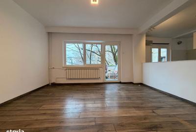 Apartament cu 3 camere decomandat în Tei - 12