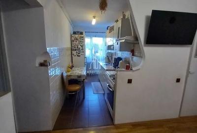 Apartament cu 2 camere decomandat în Dâmbu Pietros - 4