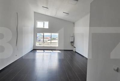 Spațiu comercial, de 2,351 mp, în Central - 12