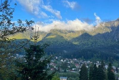 Vilă panoramică de vânzare în Bușteni, vedere spre munte și Crucea Caraiman