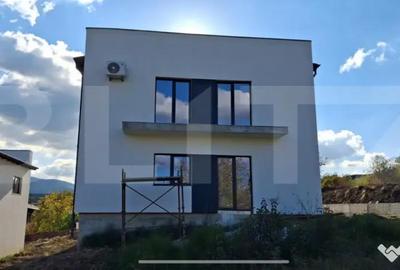 Apartament cu 3 camere decomandat în Central - 1