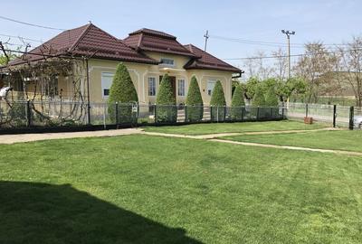 Casă cu 4 camere în Bologaia - 1