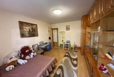 Apartament 3 camere, 72 mp, decomandat, zona Dumbrava Nord - 2