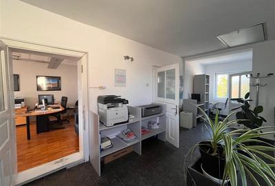 Casă cu 7 camere cu Teren 820 Mp în Central - 34