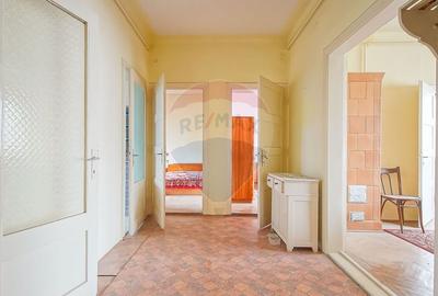 Apartament cu 3 camere decomandat în Centrul Civic - 2