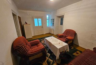 Casă cu 4 camere cu Teren 1450 Mp în Liebling - 3