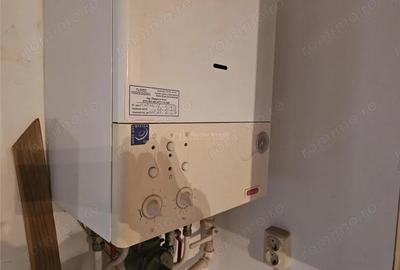 Apartament cu 2 camere semidecomandat în Micro I - 10