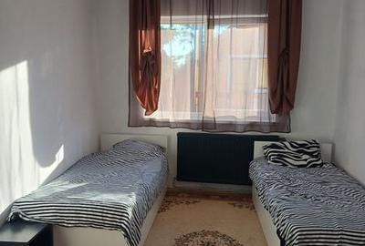 Casă cu 4 camere cu Teren 180 Mp în Central - 3