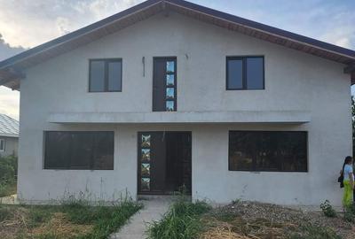 Casă cu 4 camere în Vasile Alecsandri - 5