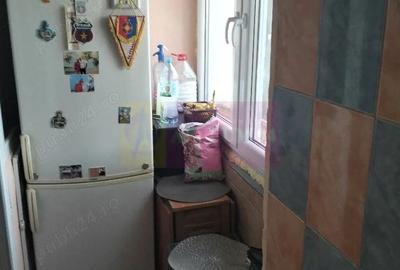 Apartament cu 2 camere decomandat, mobilat în Apărătorii Patriei