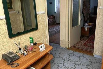 Apartament cu 3 camere decomandat în Central - 1