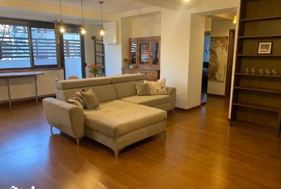 Apartament cu 3 camere decomandat în Băneasa - 8