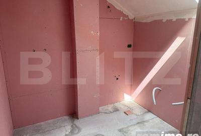 Apartament cu 4 camere decomandat în Central - 1