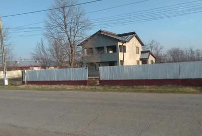 Casă cu 4 camere în Luciu - 4