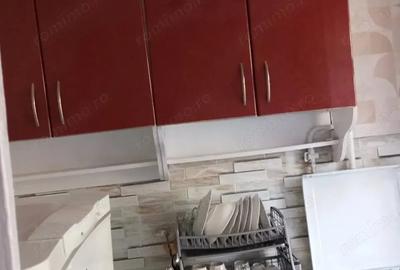 Garsonieră în Romană - 2