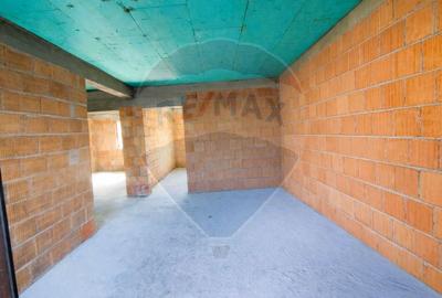 Casă cu 5 camere cu Teren 300 Mp în Cristian - 13