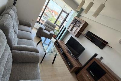 Apartament cu 3 camere decomandat în Central - 2