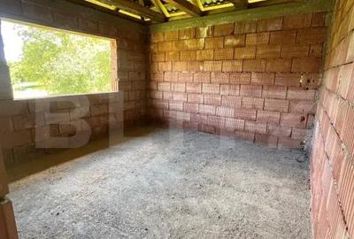 Casă cu 4 camere cu Teren 1900 Mp în Central - 5