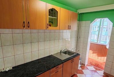 Apartament cu 2 camere decomandat în Astra