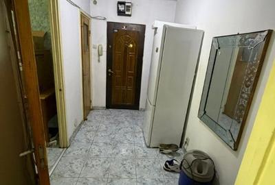 Apartament cu 3 camere semidecomandat în Berceni - 5