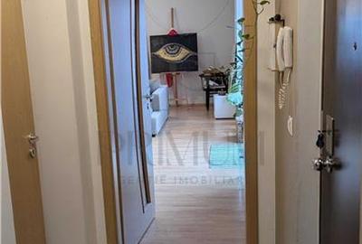 Penthouse cu 3 camere decomandat, mobilat în Aradului - 2