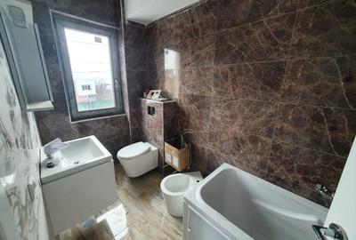Apartament cu 3 camere semidecomandat în Păcurari - 5