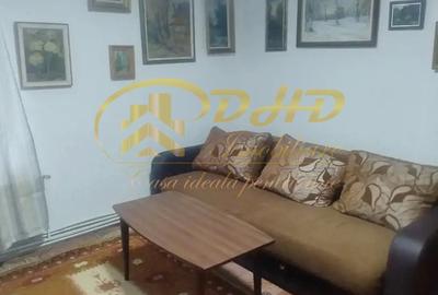 Garsoniera la casa in zona Tatarasi