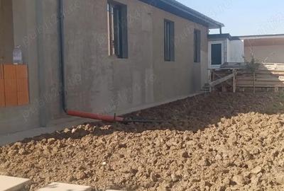 Casa pe un nivel cu garaj, terasa ?i beci, Com. Berceni, teren 406 mp - 7